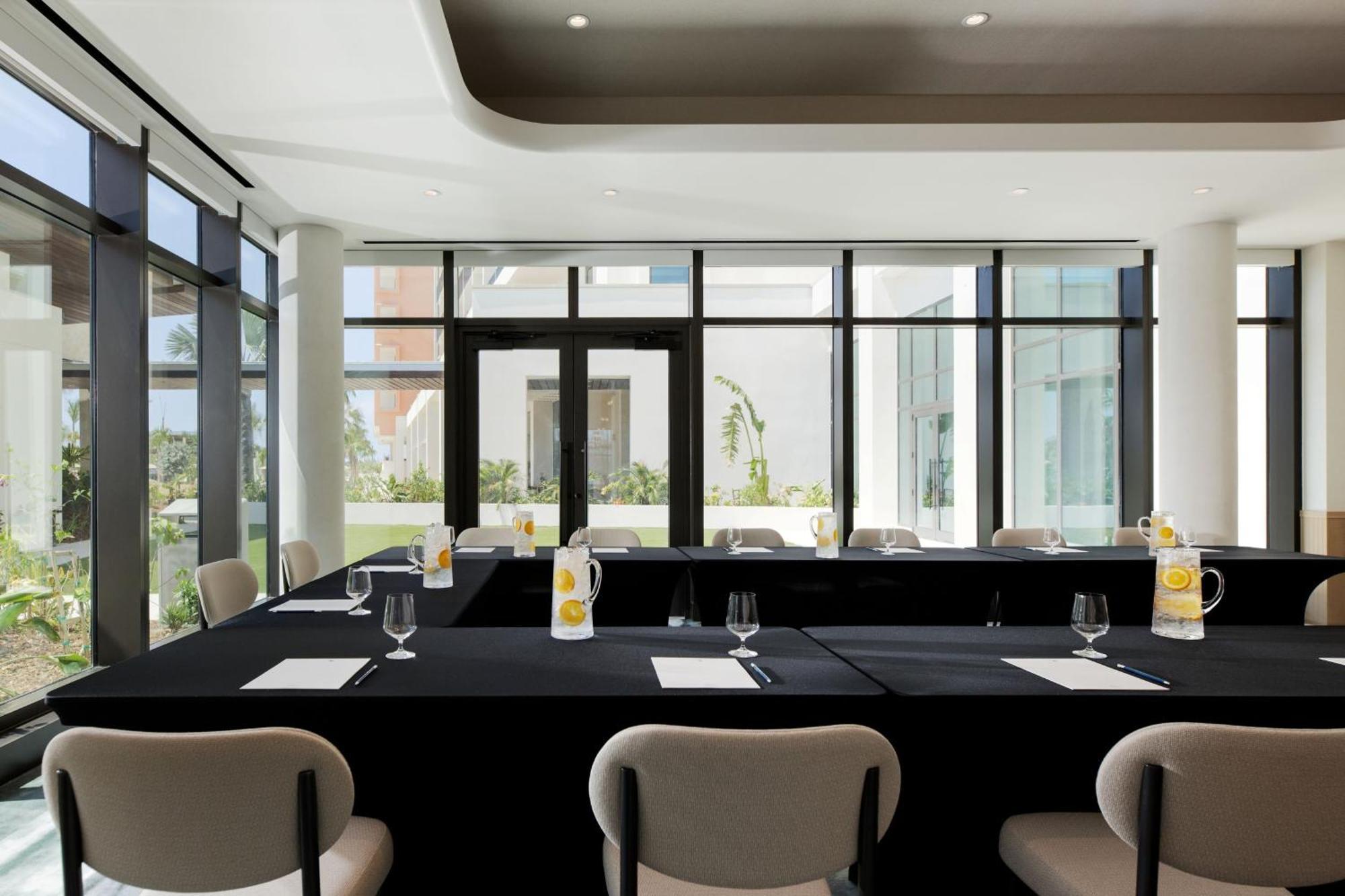 Hotel Indigo Grand Cayman By Ihg West Bay Exterior foto